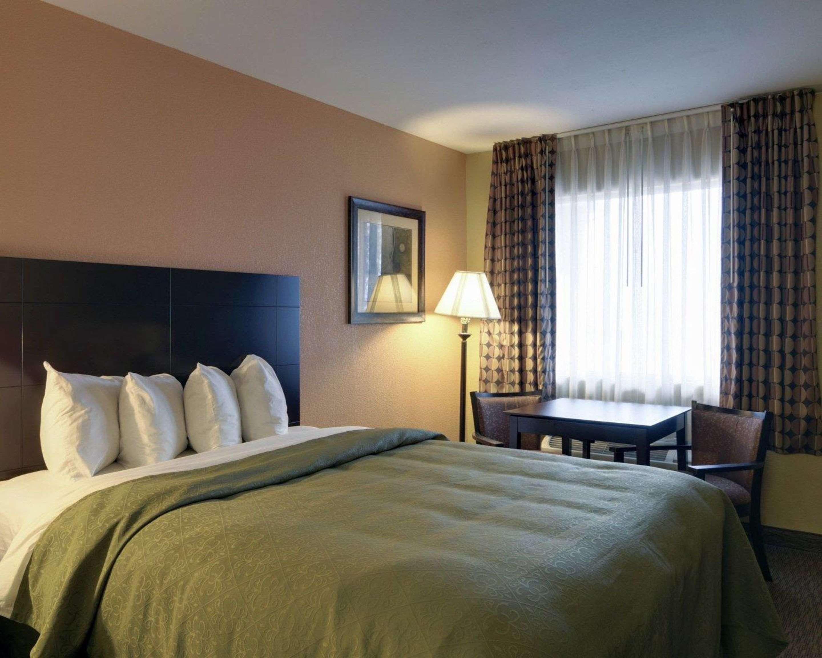 Quality Inn Russellville I-40 Exterior photo